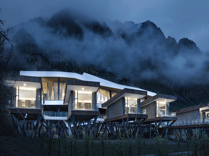 西藏然乌湖房车国际露营公园