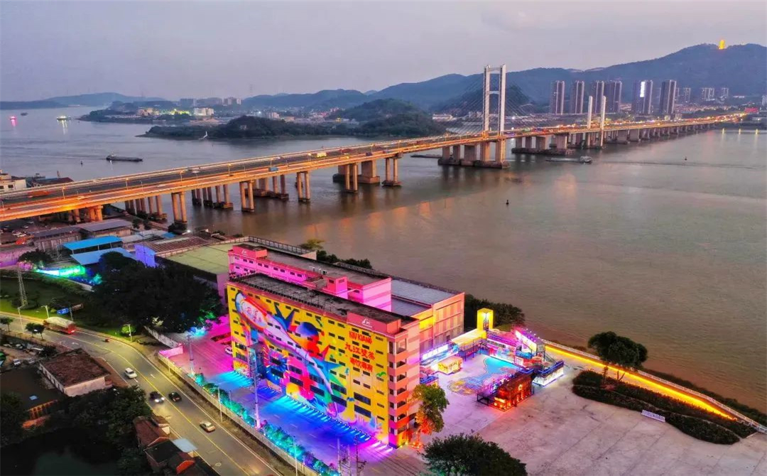 广东省佛山市九江双蒸博物馆忆吧乐活街集装箱项目